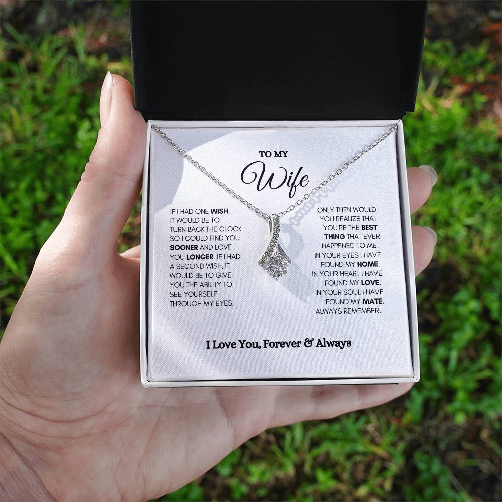 To My Wife Alluring Beauty Necklace